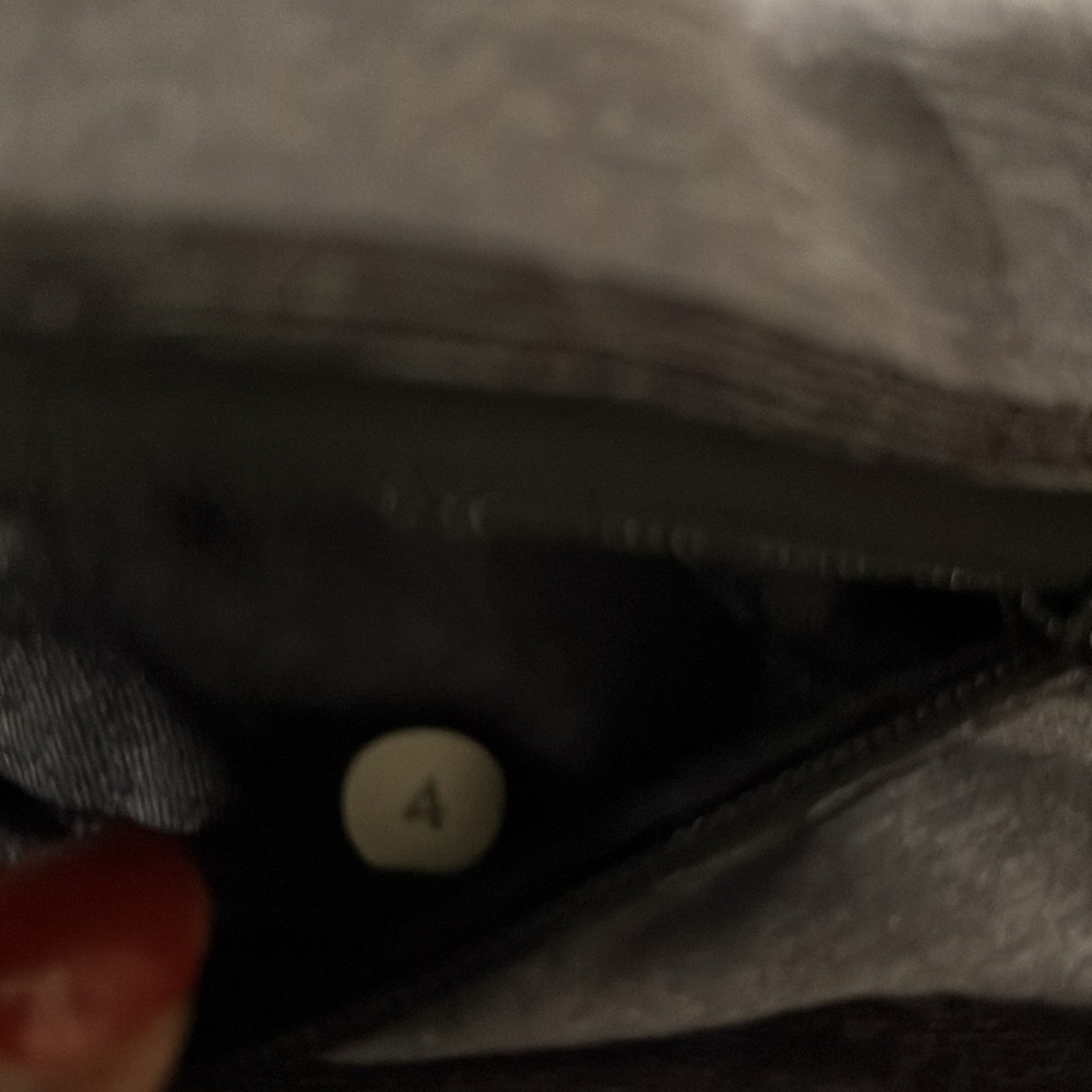 Lululemon running/biking capris - Picture 5 of 5
